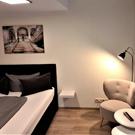 Отель Hotel Zum Postkutscher Котбус
